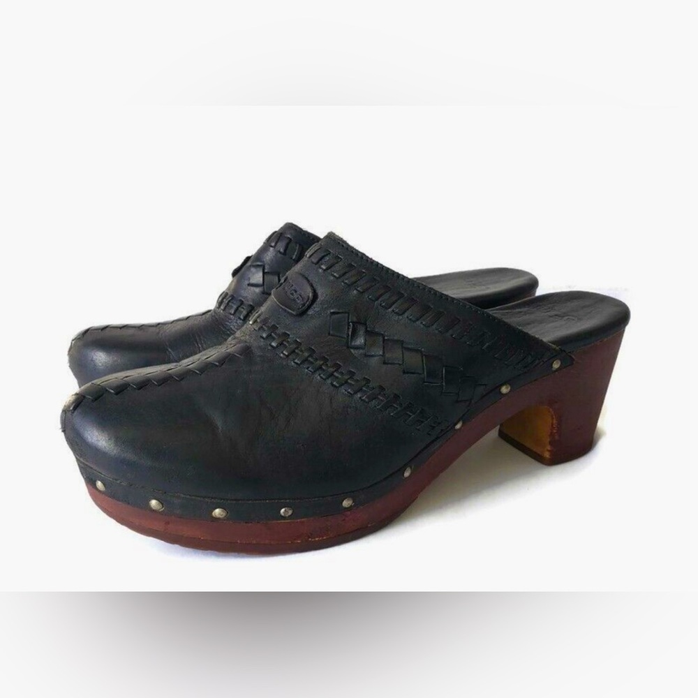 UGG Abbie Black Leather Studded Wooded Clogs Sherpa Lined Mules Women's Size 7